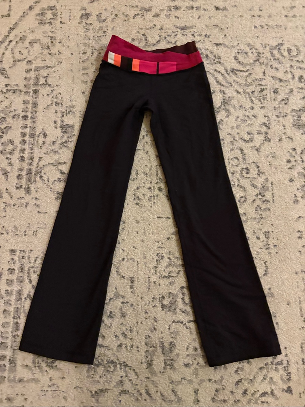 lululemon Vintage V-Drop Wide-Leg Leggings – Women’s Size 4